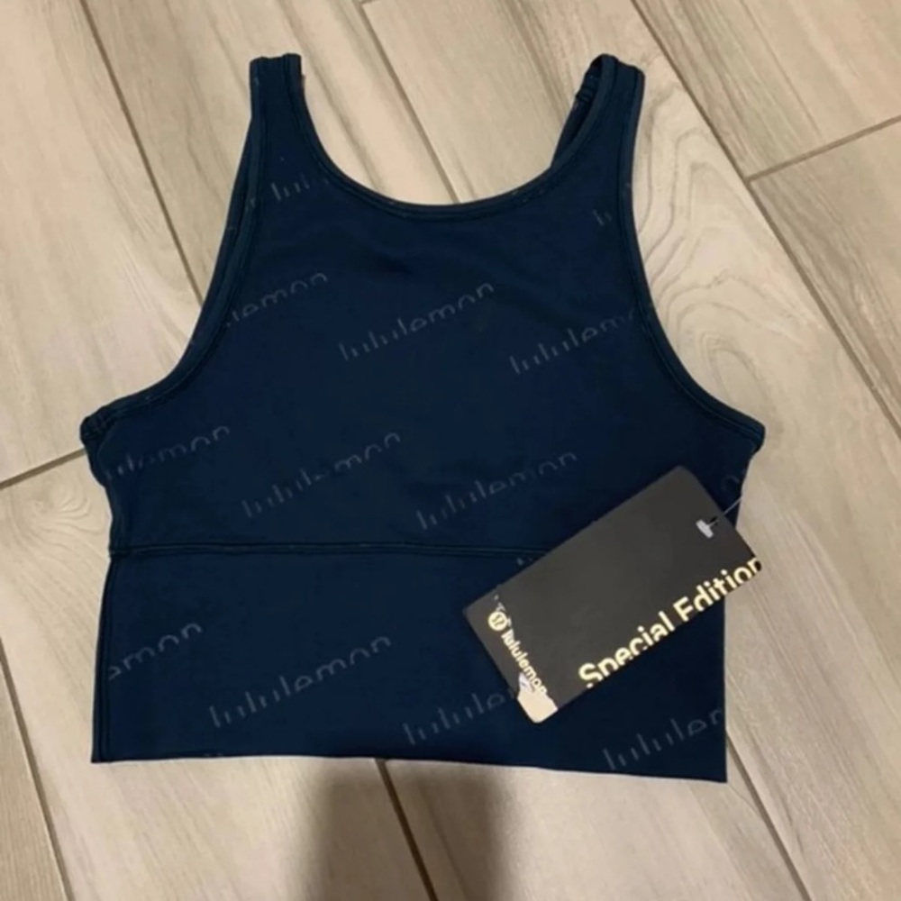 Lululemon Power Pivot Tank * Embossed Lululemon - Picture 6 of 6